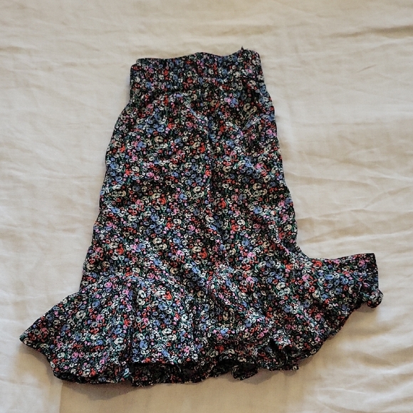 3/$20 LOFT Multicolor Floral Skater Skirt - Picture 6 of 6